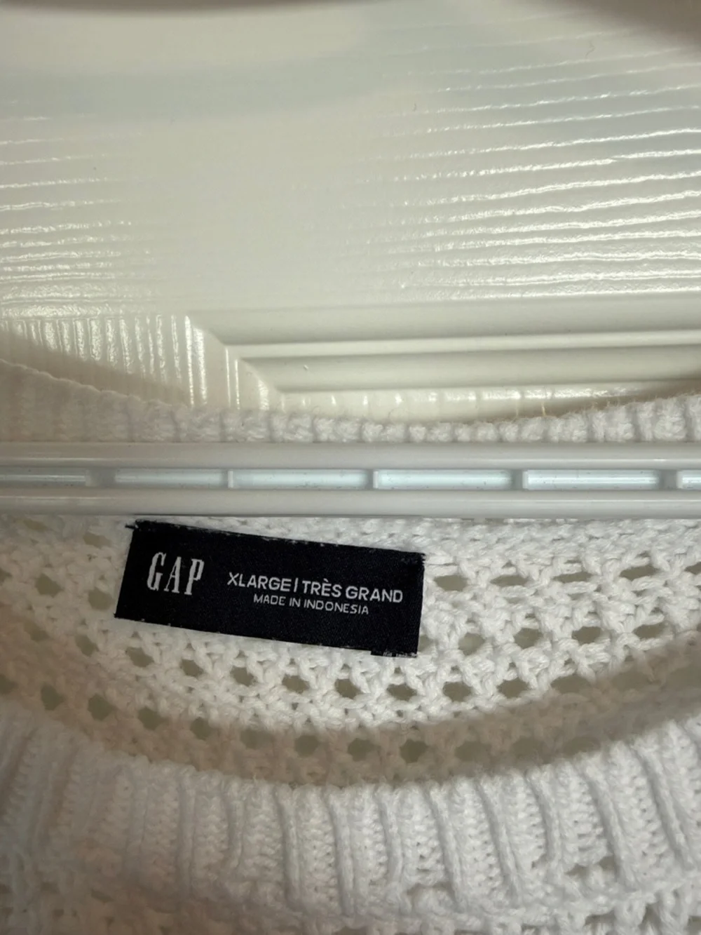 GAP White Open-Knit Short Sleeve Top - Picture 2 of 3